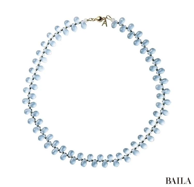 ネックレス￥46200／トゥモローランド（アグラグラ）