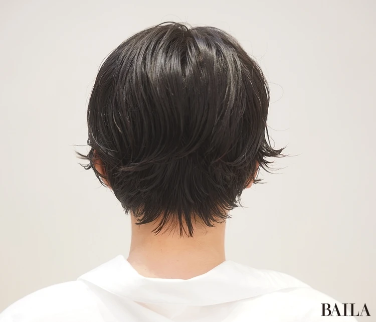 ハンサムな小顔ショート　バック