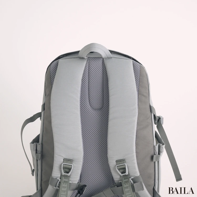 ミレー　リュック　背面