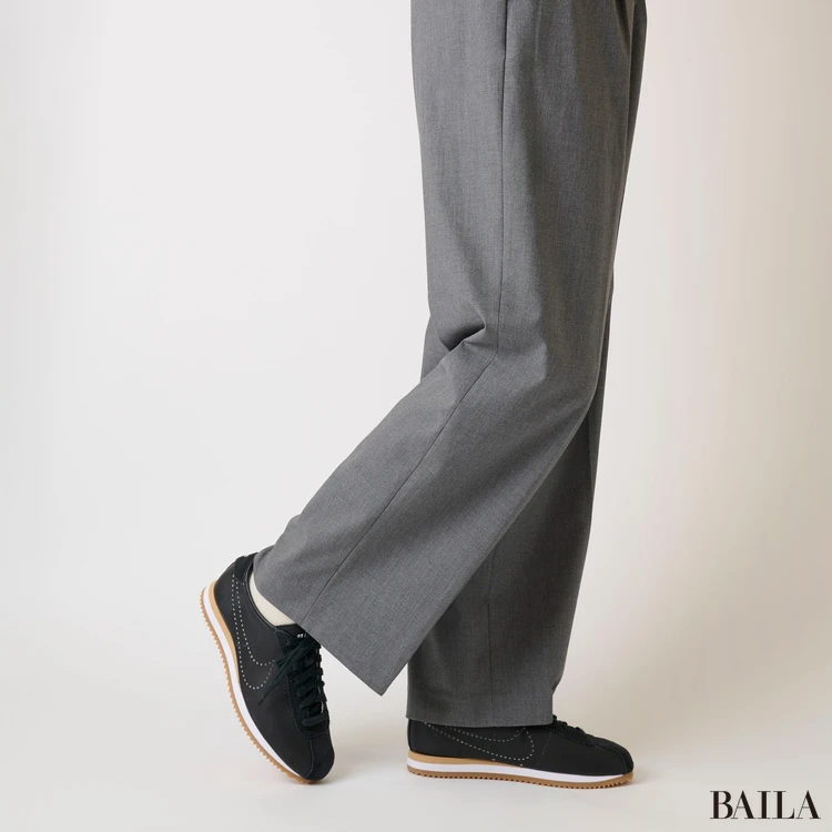 ナイキのスニーカーを試着　コルテッツレザー