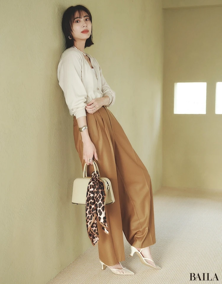 Vあきカーディガン×ジュエリー