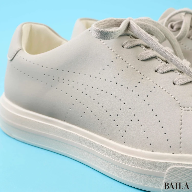 アシックスのスニーカー　スニーカー　ペデラライトX