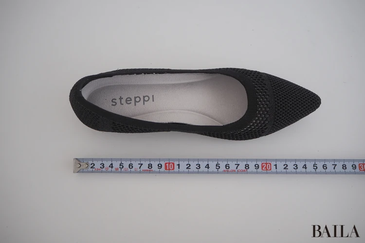 長さ(かかと〜足先の一番長い部分):約25.5cm