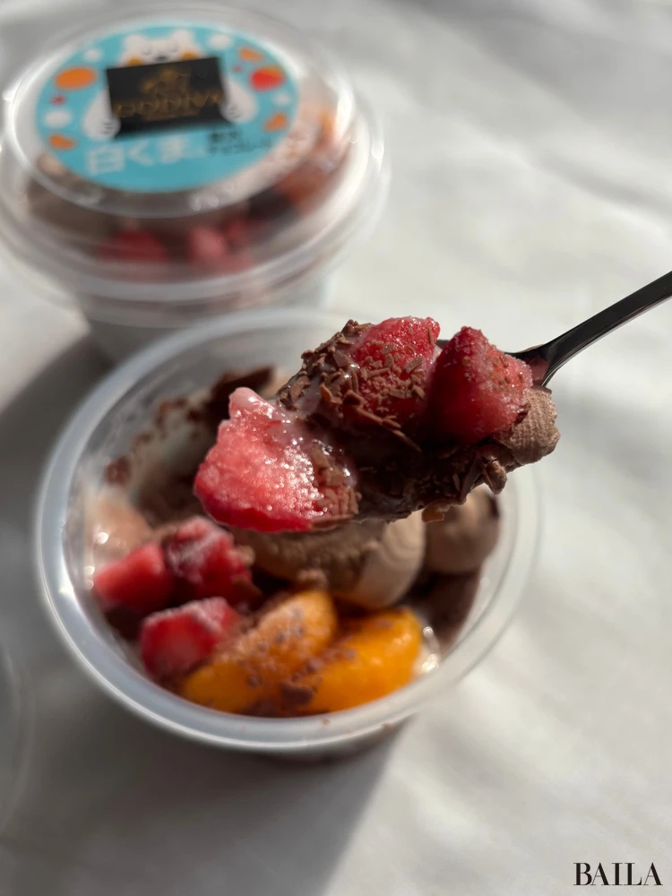 セブン-イレブン ゴディバ 白くまの贅沢チョコレート いちご