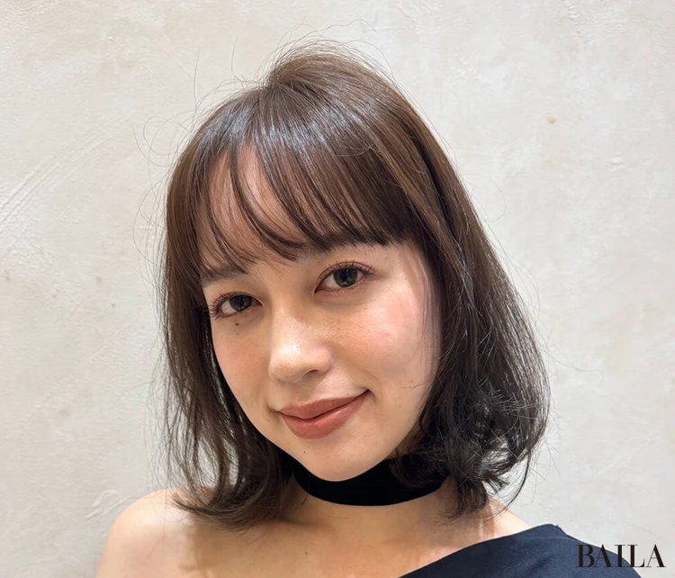 外ハネミディ　正面