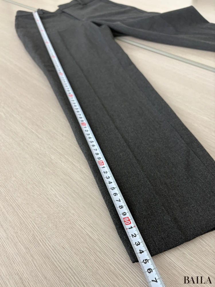 総丈:約95cm 身長162cm ユニクロ ニット 正面 「ウォームスマートパンツ」ダークグレー Mサイズ ¥4990