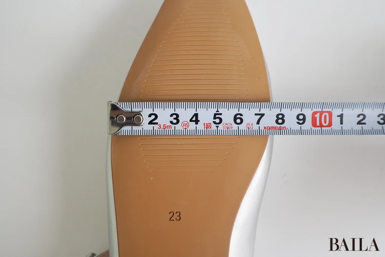 ワシントン靴店 トリプルストラップフラットシューズ W ¥16500 シルバー 23.0cm 162cm 幅(親指のつけ根あたり):約7.5cm