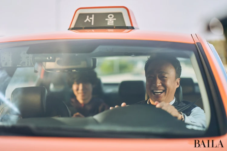 運の悪い日 オ・テク(イ・ソンミン)とクム・ヒョクス(ユ・ヨンソク)の2カット