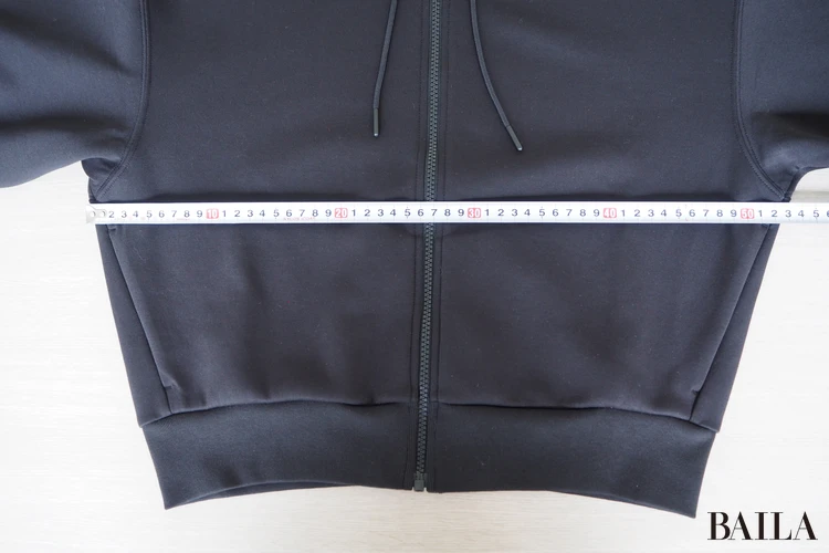 身幅(脇下の幅):約53cm