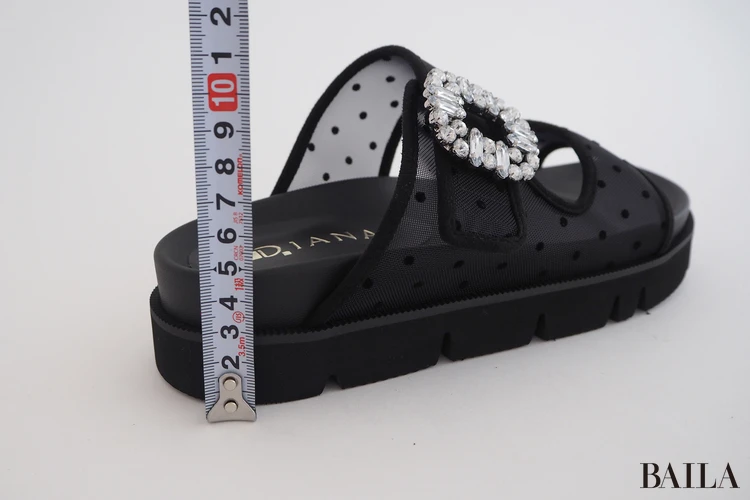 ヒール：（アウトソールの厚さ）約3cm、（インソール込み）約5cm