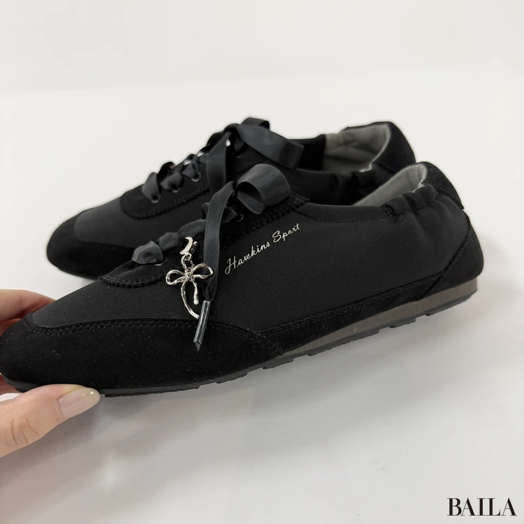 ホーキンススポーツ　薄底スニーカー　履き口