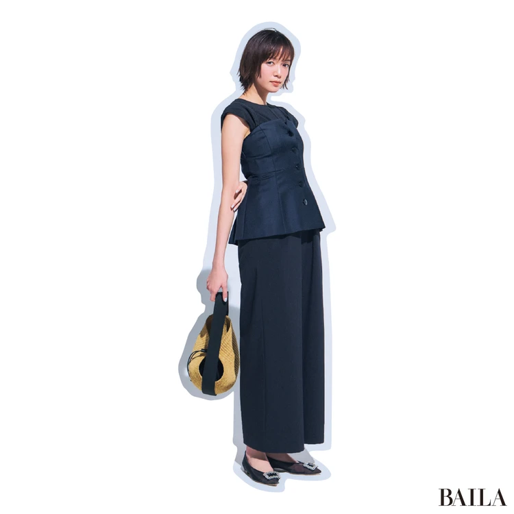 オールインワンにビスチェを重ねメリハリアップ【BAILA今日のコーデ】