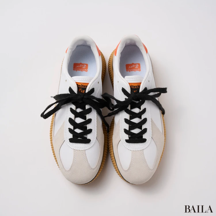 オニツカタイガーのスニーカー 歩きやすい デレシティ