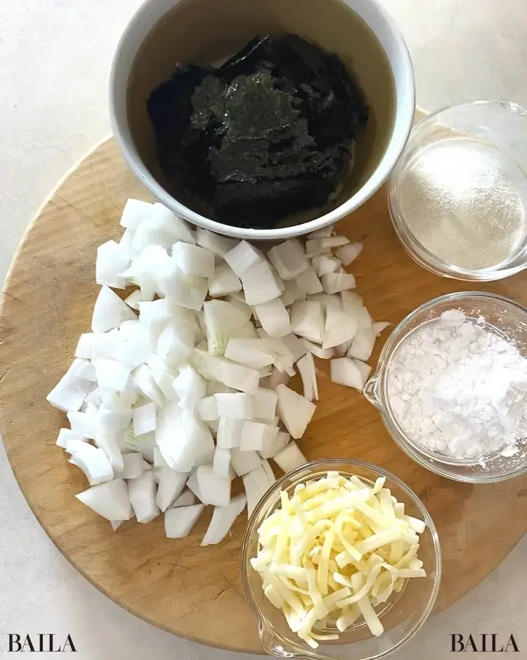 新玉ねぎと海苔のチーズ入りチヂミ 材料