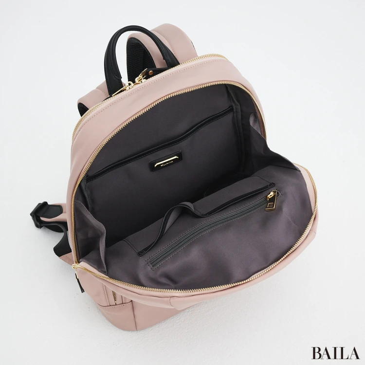 ダイアナ　リュック　内側　メイン収納