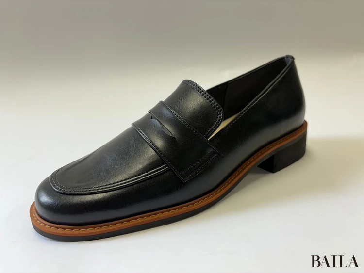 ワシントン靴店 晴雨兼用 コインローファー W ¥15400 ブラックエナメル 24.0cm 162cm カラバリ