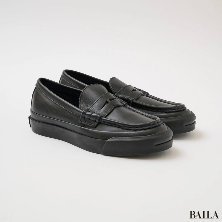 コンバースのスニーカー ローファー 歩きやすい