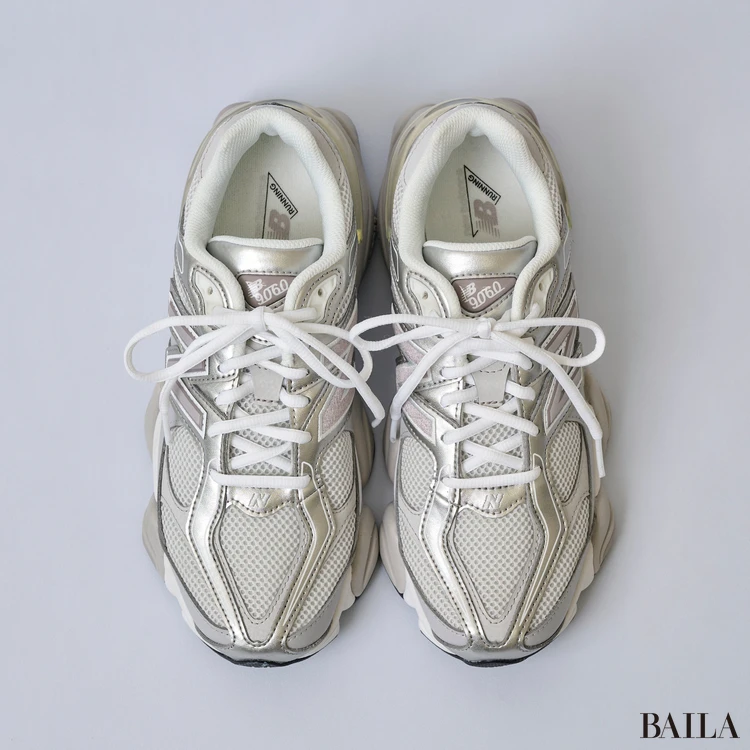 ニューバランスのスニーカー　通勤スニーカー　9060