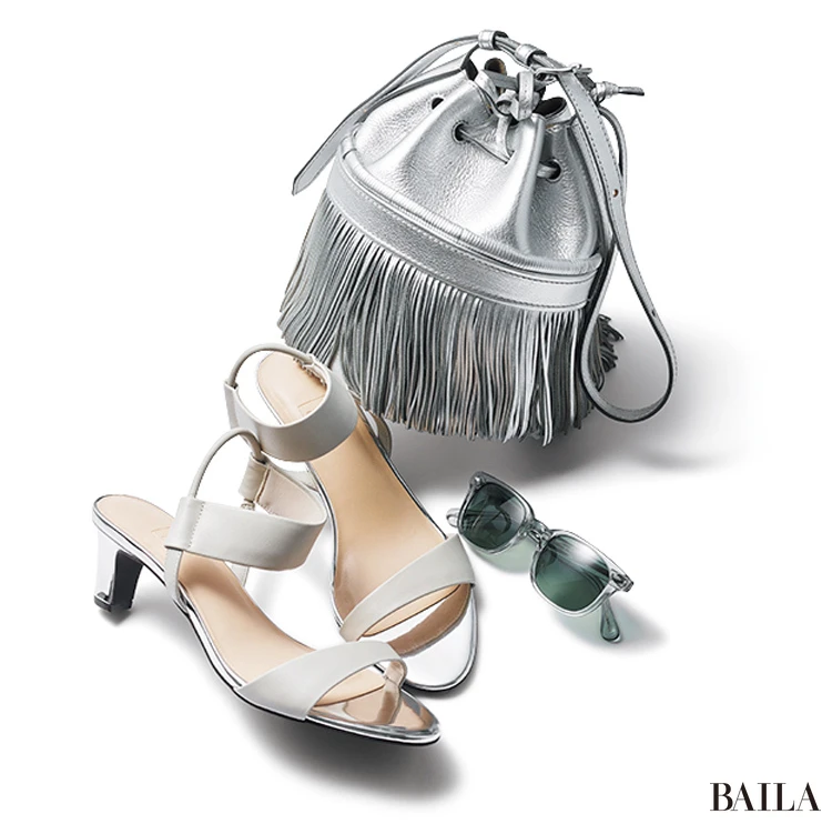 シルバー小物　バッグ　ミュール　サングラス