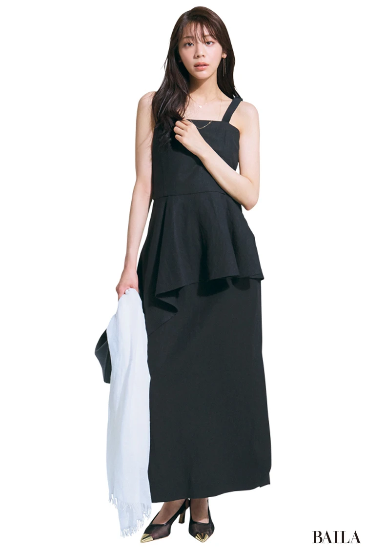 上質感たっぷりのブラックはお呼ばれシーンにも重宝