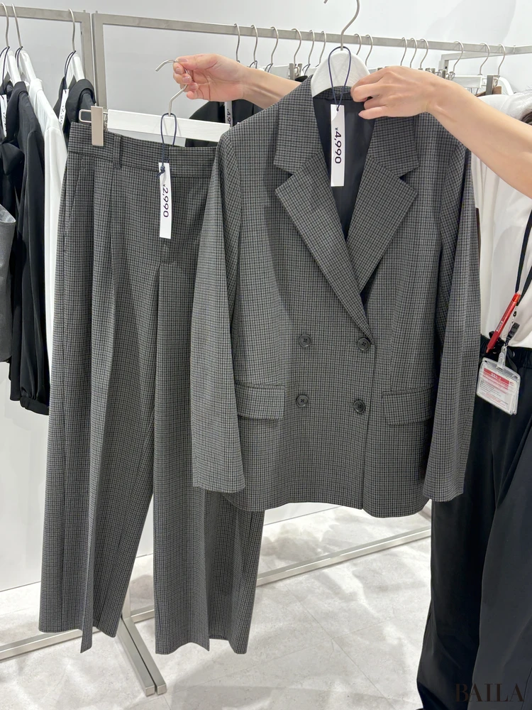 GU秋のチェックパンツ、ジャケット