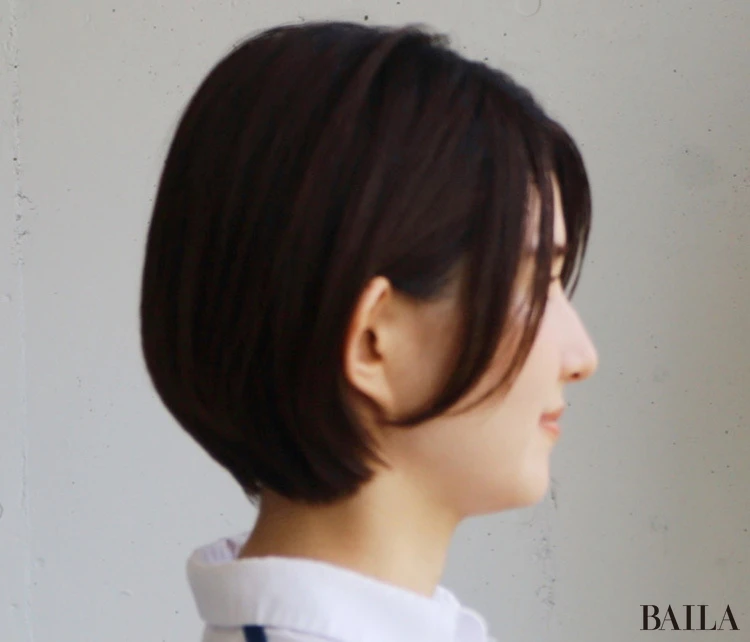 コンパクトな丸みショートボブ　サイド