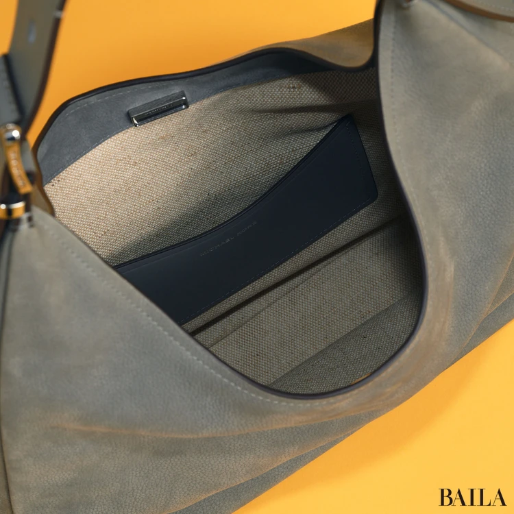 マイケル・コース(MICHAEL KORS) NOLITA(ノリータ) 内側ポケット