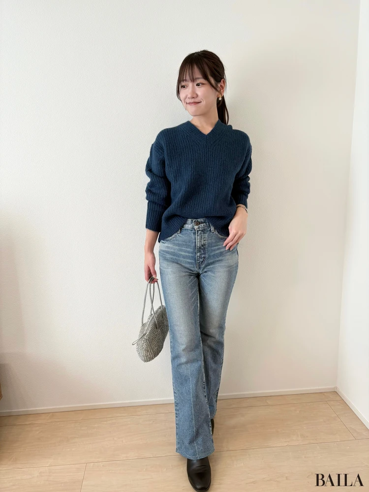 ユニクロ　Vネックセーター