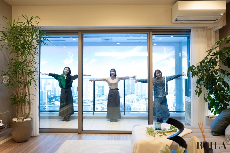 セントラルガーデン月島ザタワー　モデルルーム　バルコニー　広い