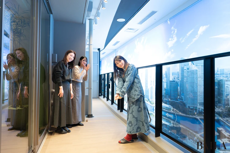 セントラルガーデン月島ザタワー　モデルルーム　バルコニー　パターの練習もできる