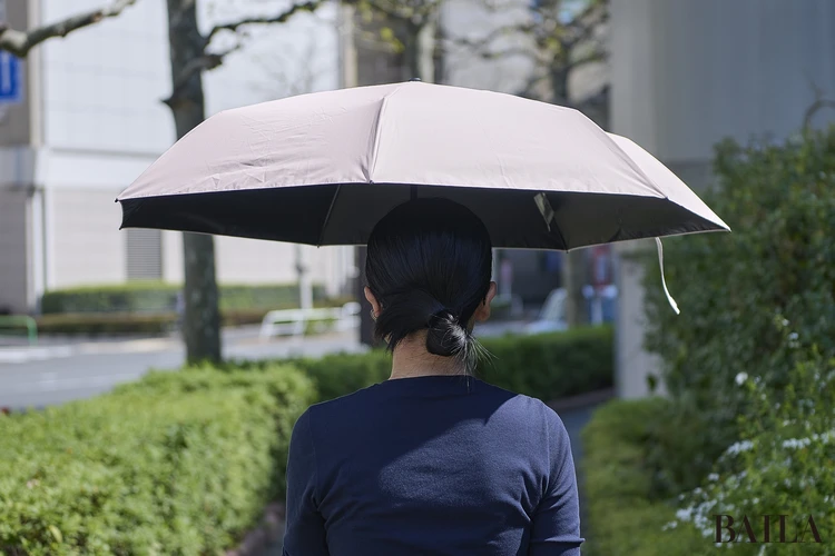 ユニクロ　遮光率約99.9％、遮熱率約45％！体感温度もぐっと下がるのを実感