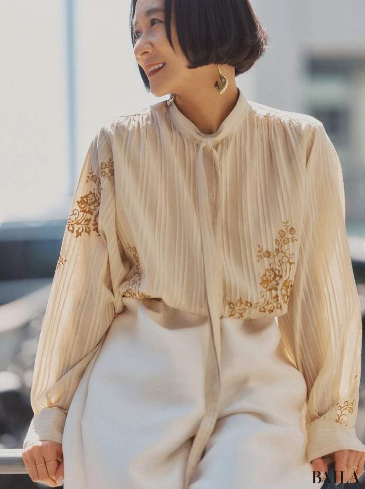 COTTON DOBBY IVY FLOWER EMBROIDERY SHIRTS ¥29700