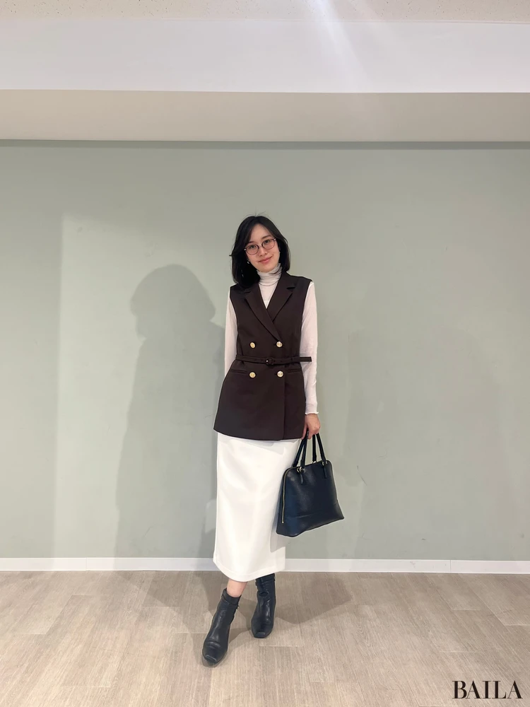 gilet:NATURAL BEAUTY BASIC/skirt:emmi/boots:DIANA