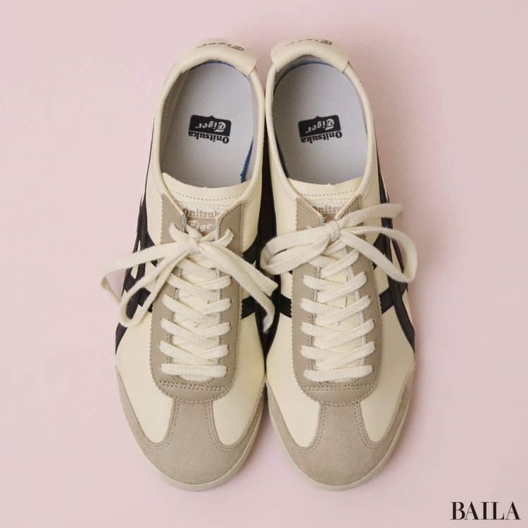 オニツカタイガーのスニーカー　通勤スニーカー　MEXICO66