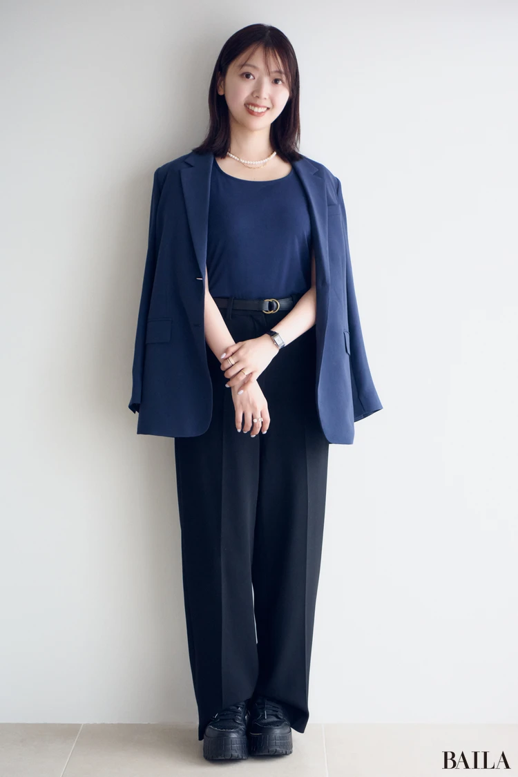文芸評論家・三宅香帆さんが「CAHUMET（ショーメ）」の婚約・結婚指輪をつける日の全身コーデ