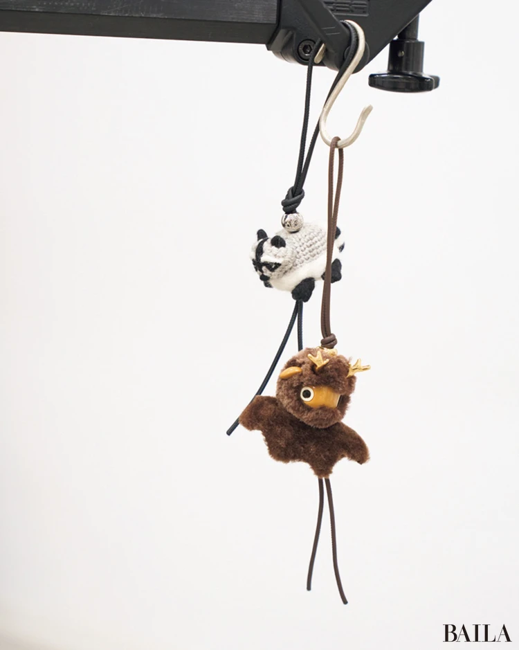 【LOEWE（ロエベ）】今季もときめくチャームが続々。目が合うたびにチアアップ！