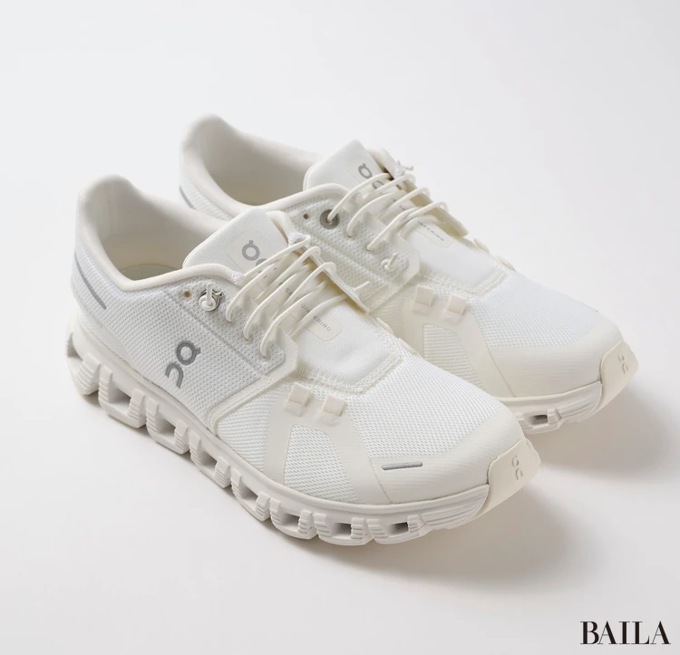 onのスニーカー Cloud6 歩きやすい