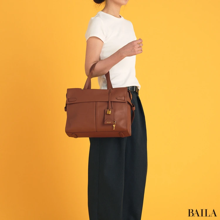 TUMI（トゥミ）　Agent ミディアム・トート　サイズ感　トートバッグ