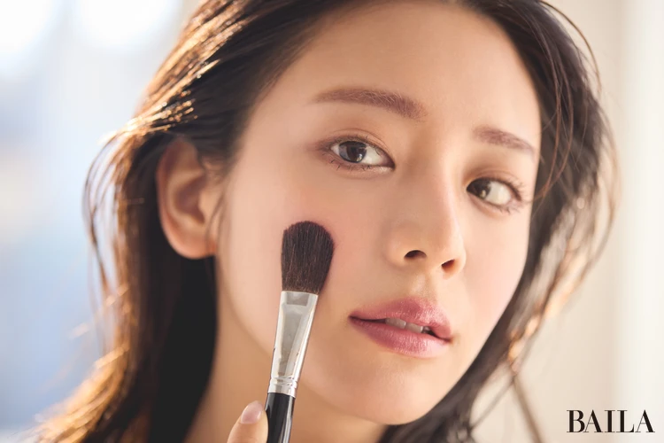 貴島明日香 YSL 春新色 メイク