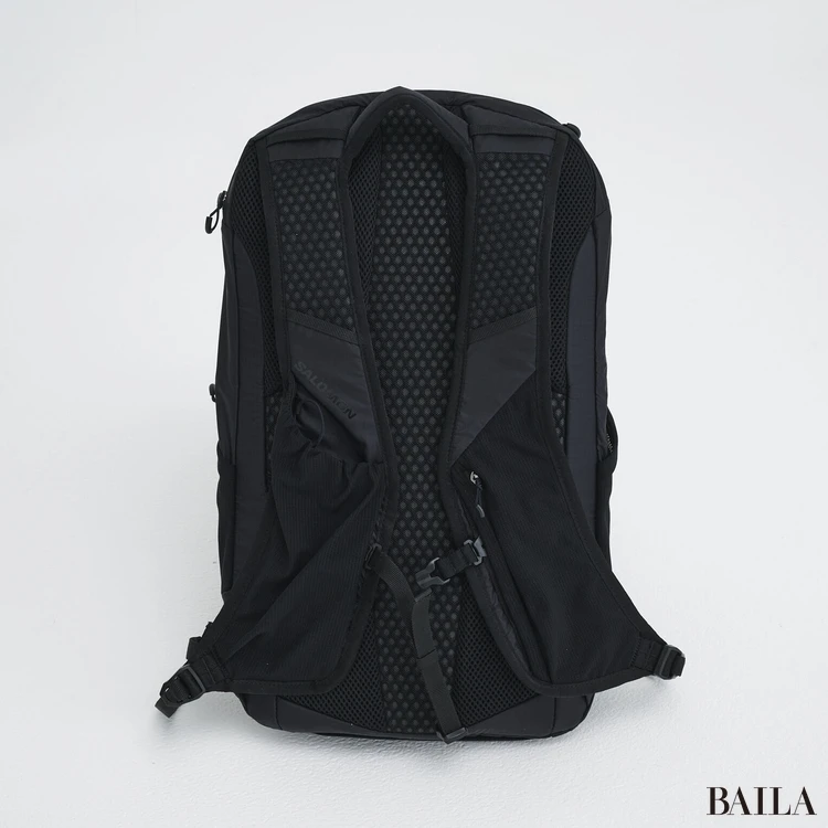 サロモン リュック 背面クッション