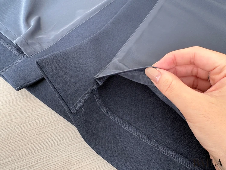 裏地：さらっとした薄手の生地が脚まわりを快適に