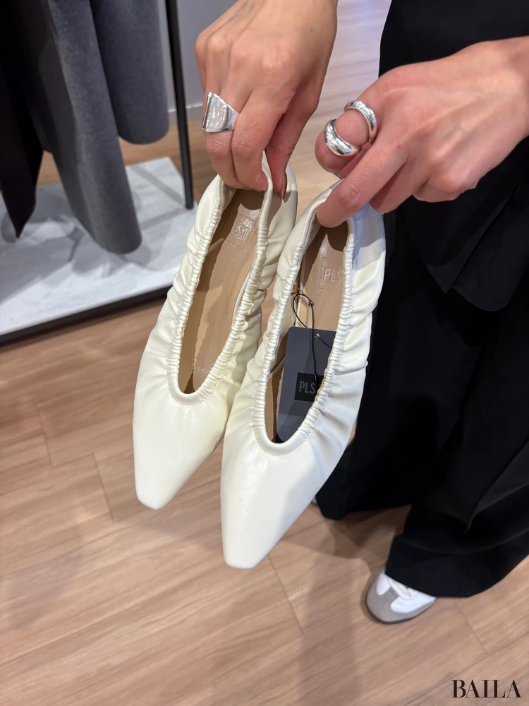 プラステ2025年秋冬新作展示会 シューズ