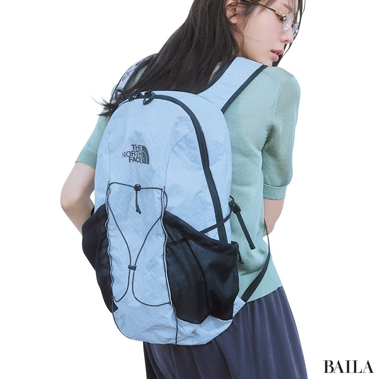 適度な収納力はもちろんとにかく軽い