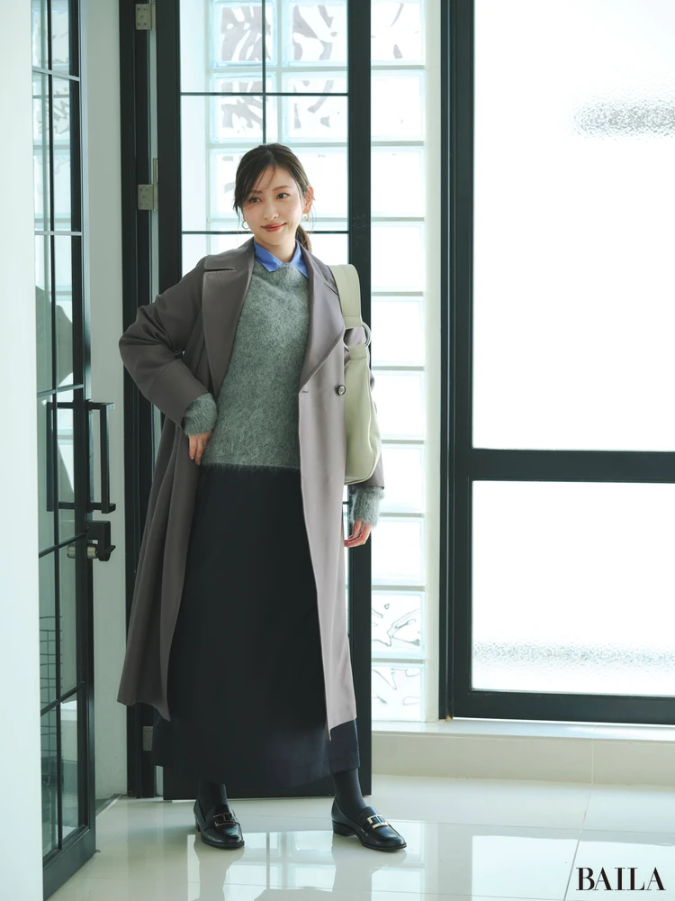 柔らか素材のIラインスカート