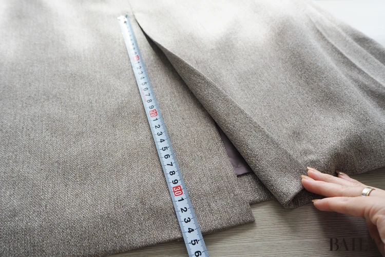 青山商事　スーツスクエア　CHANTOWA サイドタックスカート　￥13090　ベージュ　サイズ38　162cm　スリットの長さ：約34cm　