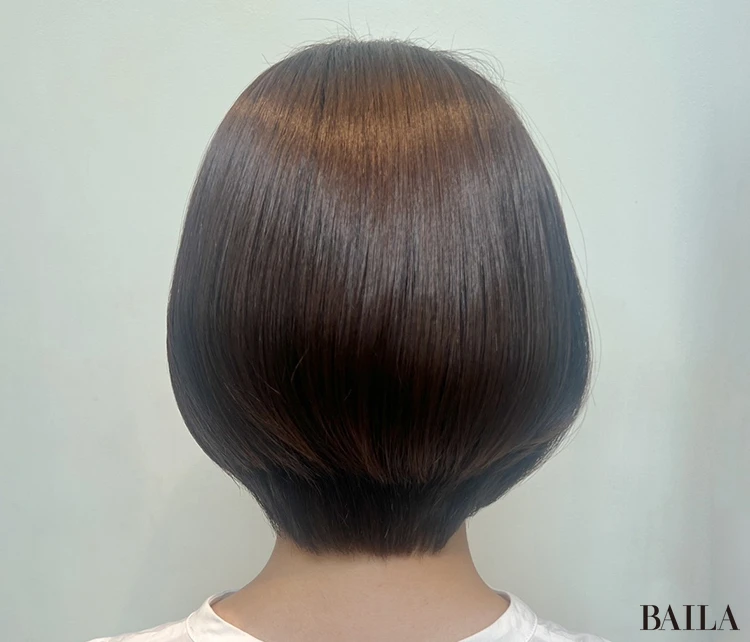 ひし形レイヤーショートボブ　バック