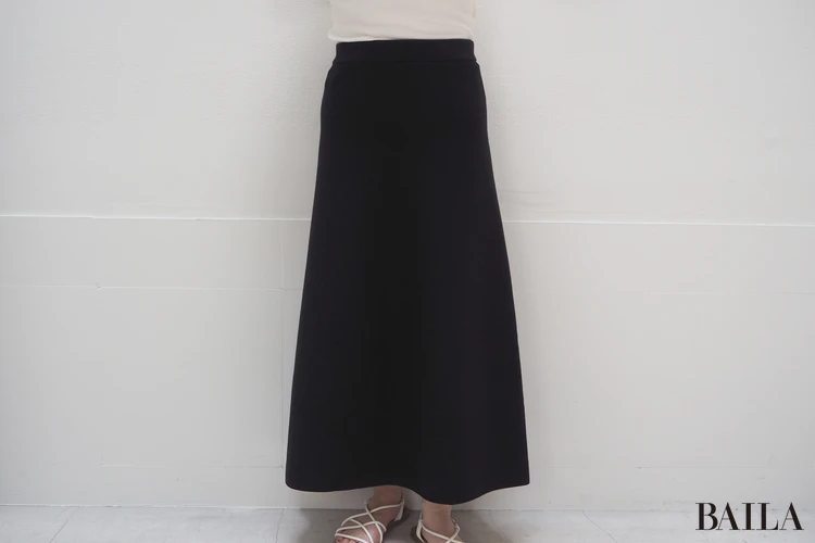 【結論】これは、迷ったら買い!なきれいめ万能スカート「ウォッシャブルミラノリブフレアスカート」