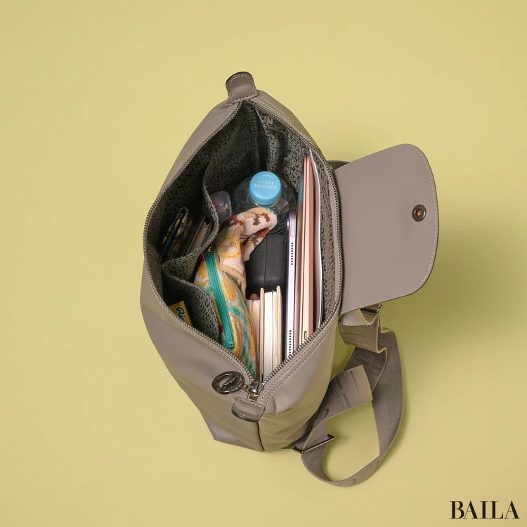 【上品なカラー揃い♡】ロンシャン バックパック 大人気 通勤の定番「ロンシャン(Longchamp)」の【ル プリアージュ