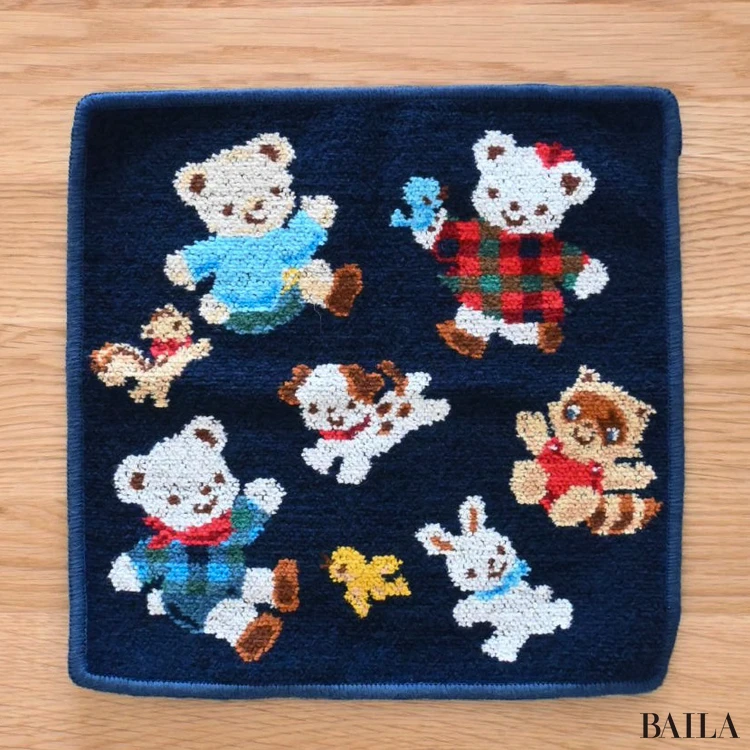 ファミリア（familiar）のタオルハンカチ