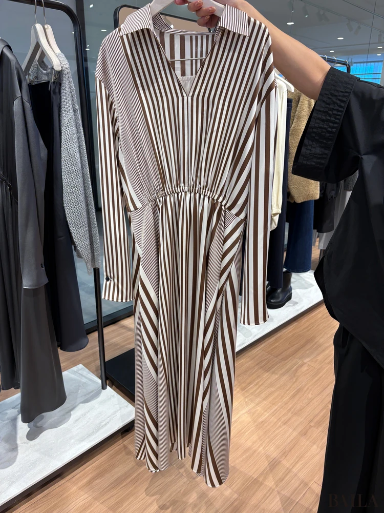 プラステ「ビーチサテンギャザーワンピース」